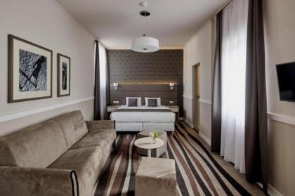 Hotel Central Basilica - image 19