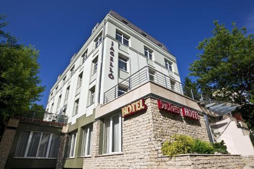 Jagelló Business Hotel - main image