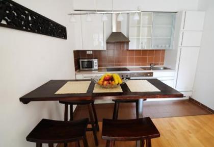 King Apartments - image 10