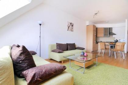 King Apartments - image 14