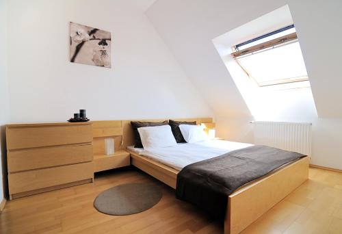 King Apartments - image 6