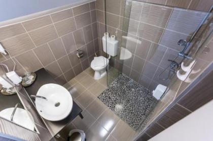 Classic Hotel - image 18