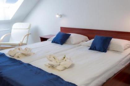 Classic Hotel - image 20