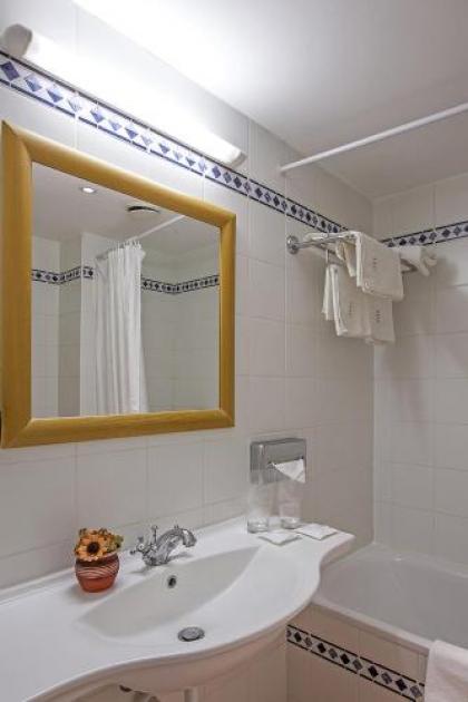 Hotel Mediterran - image 3