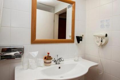 Hotel Mediterran - image 9