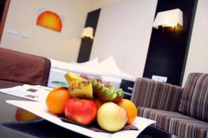 Lion's Garden Hotel - image 18
