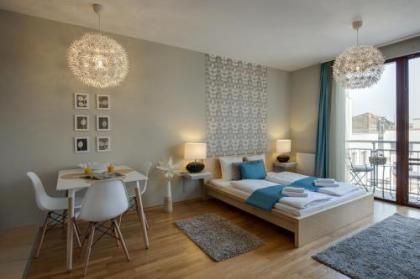 Central Passage Budapest Apartments - image 1