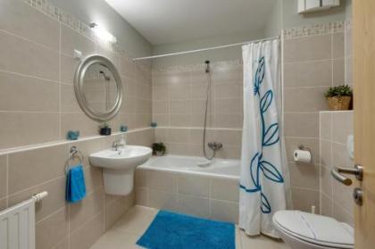 Central Passage Budapest Apartments - image 6