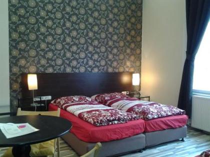 Liechtenstein Apartments - image 1