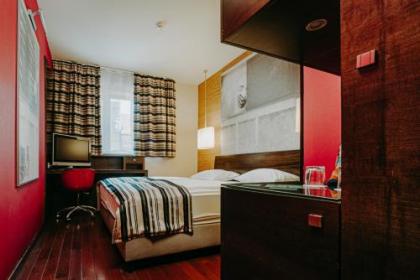 Soho Boutique Hotel - image 10
