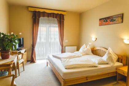 Hotel Karin - image 4