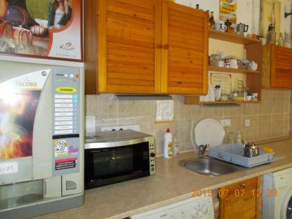 Hungaria Guesthouse - image 18