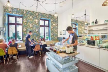 Hotel Gozsdu Court - image 4