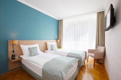 Medos Hotel - image 4
