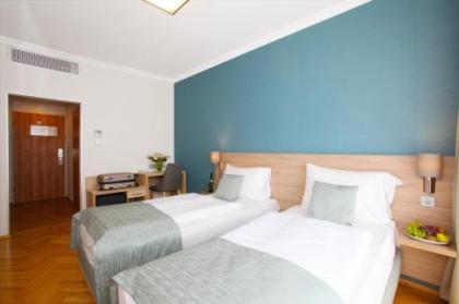 Medos Hotel - image 5