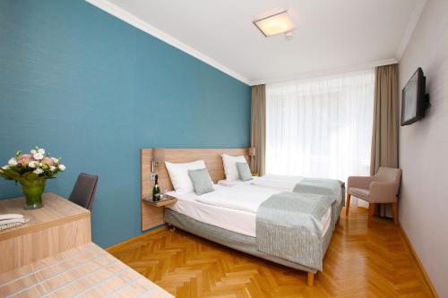 Medos Hotel - image 7