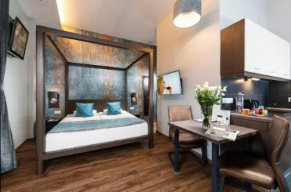 Opera Garden Hotel & Apartments - image 10