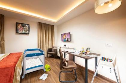 Opera Garden Hotel & Apartments - image 17