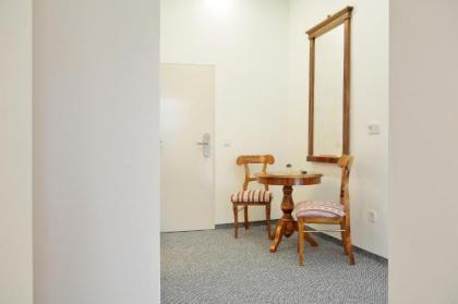 Maverick Hostel & Ensuites - image 2
