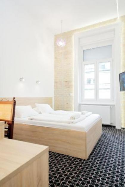 Maverick Hostel & Ensuites - image 4