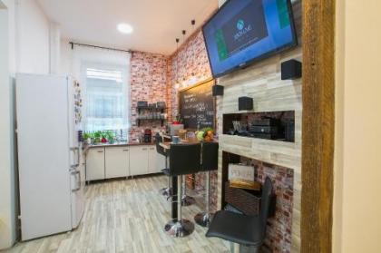 Friends Hostel & Apartments - image 1