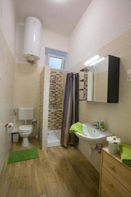 Friends Hostel & Apartments - image 10