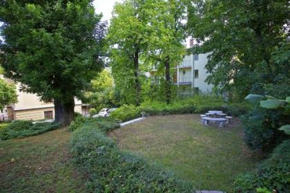 Gold Hotel & Apartments - image 8