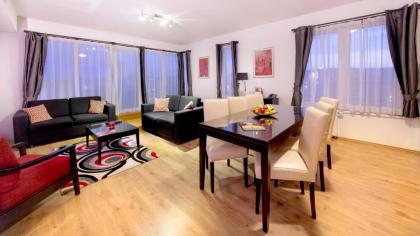 Escala Hotel & Suites - image 20