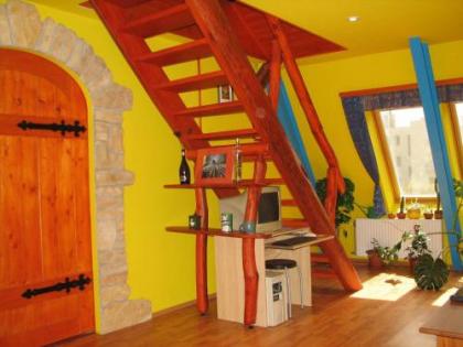 7x24 Central Hostel - image 5