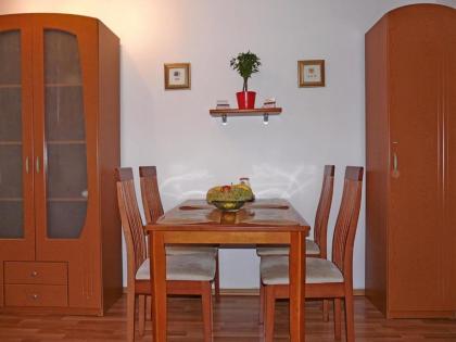 Raday Central Apartment - image 12