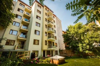 Prater Residence - image 1