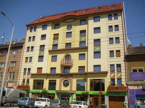 Green Hotel Budapest - main image