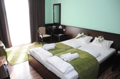Green Hotel Budapest - image 15