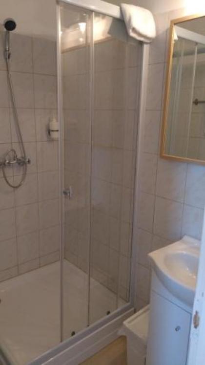 Broadway City Guesthouse - image 2
