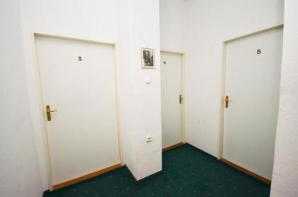 Broadway City Guesthouse - image 20