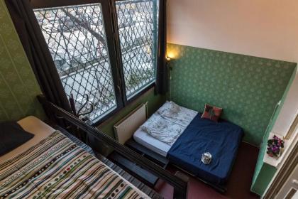 Baroque Hostel & Coworking - image 20