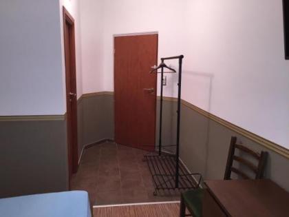 Elvis Guesthouse - image 13