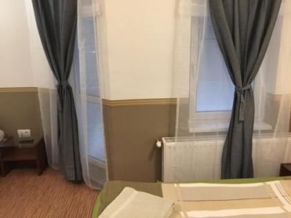Elvis Guesthouse - image 4