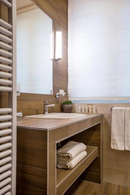 Mamaison Hotel Andrassy Budapest - image 12