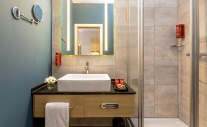 Leonardo Hotel Budapest - image 3