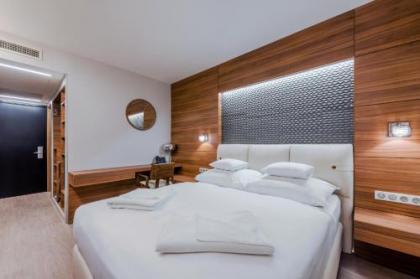Boutique Hotel Budapest - image 2