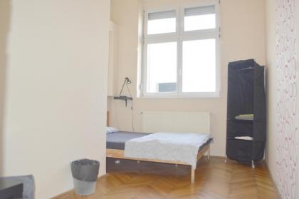Artist Guest House - image 11