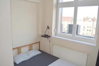 Artist Guest House - image 13