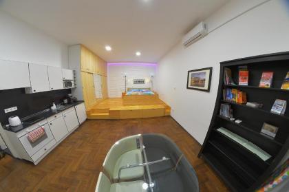 Katona Apartments - image 9