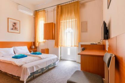 Eitans Guesthouse - image 18