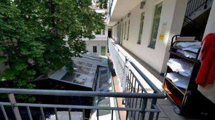The Hive Party Hostel Budapest - image 5