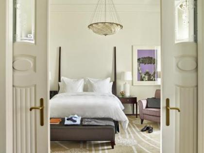 Four Seasons Hotel Gresham Palace Budapest - image 12