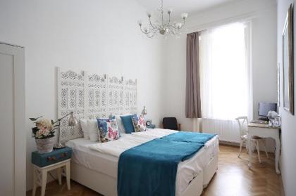 House Beletage - image 6