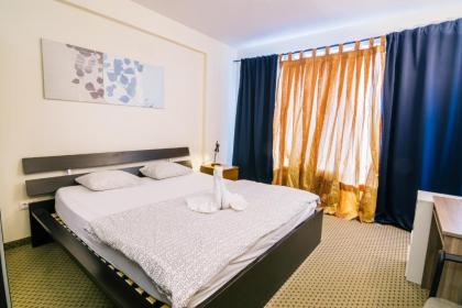 Imperial Suites - image 11