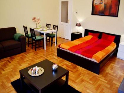 Caesar Apartman - image 1